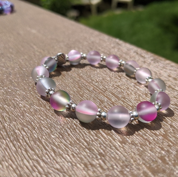 Mauve Mermaid Bead Bracelet - Picture 3 of 6